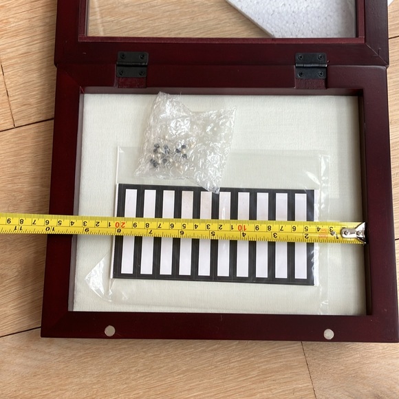 Shadow box display frame - Picture 12 of 15